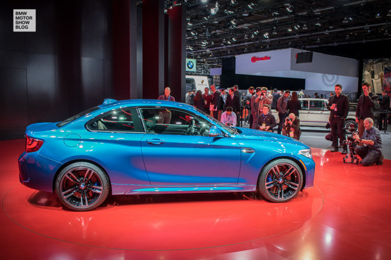 Weltpremiere: Das BMW M2 Coupé live auf der NAIAS Detroit 2016 - Seitenansicht