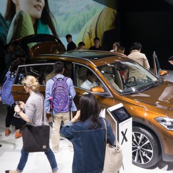 BMW auf der Auto China in Beijing - Erste Live-Bilder aus Peking